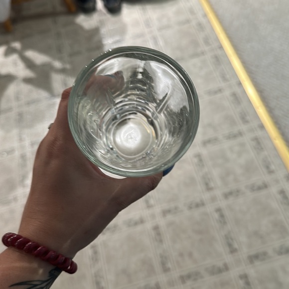 Glasses - Picture 4 of 4